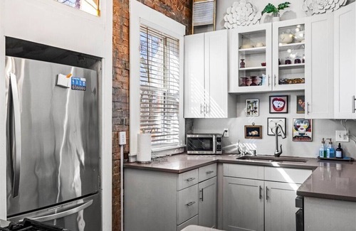Kansas City Casa | Victorian Home Filled with Charm