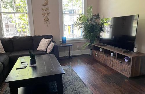 Dixon Park Casa | Victorian Home on Duffy Street