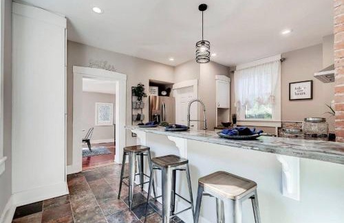 Indianapolis Casa | Victorian Mansion mins to Downtown Indy