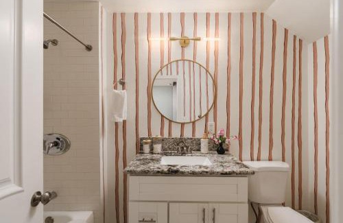 Logan Heights Casa | Victorian Retreat in Barrio Logan 1mi to Downtown