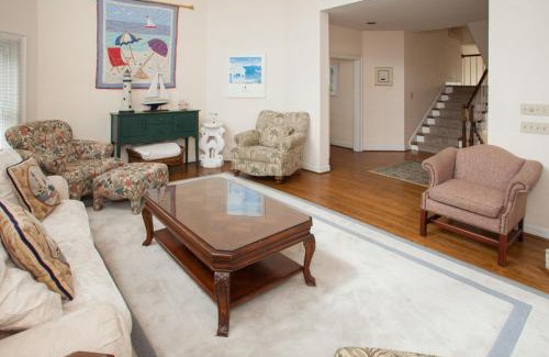 Sandbridge Casa | Victorian Sea-cret