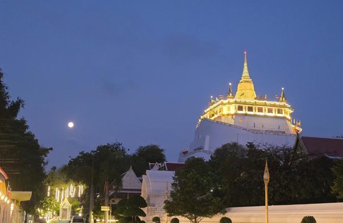 Pom Prap Sattru Phai Casa | Victory place 3