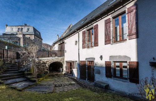 Murol Casa | Vie de Château 2