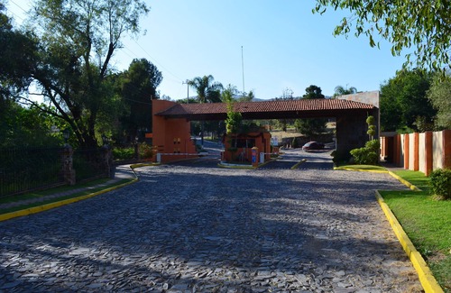 Tlajomulco de Zuniga Casa | VIENAS A GUADALAJARA ?? TE INVITAMOS A CONOCER LA CASA DE LAS LOMAS