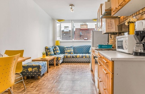 Favoriten Apartamento | Vienna Wanderlust: 2 BR Apt in the Heart of It All
