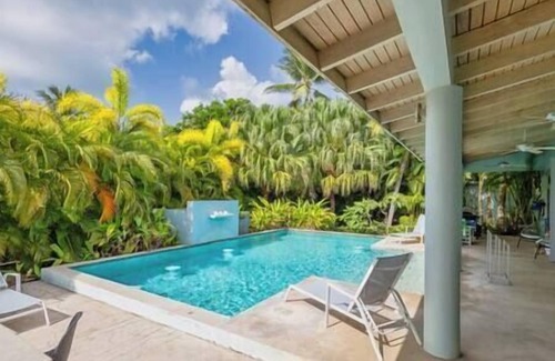 Bravos de Boston Casa | Vieques Garden House - Oasis (Relax w/ SUV & Pool)