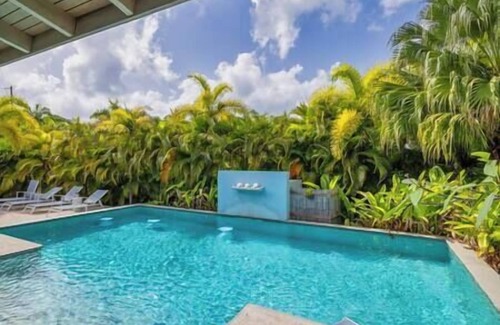 Bravos de Boston Casa | Vieques Garden House - Oasis (Relax w/ SUV & Pool)