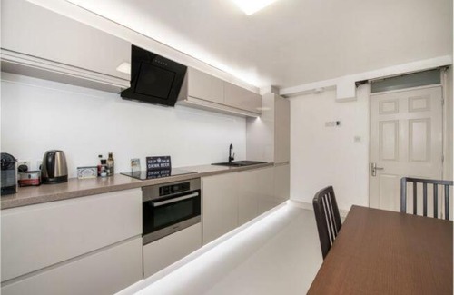 Northumberland Park Apartamento | Vierra Suite. Apartment 1.
