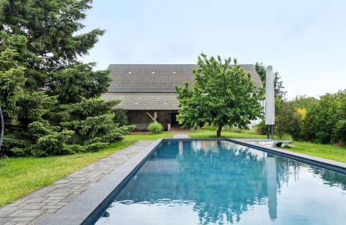 Ziesar Casa | Vierseitenhof mit Pool