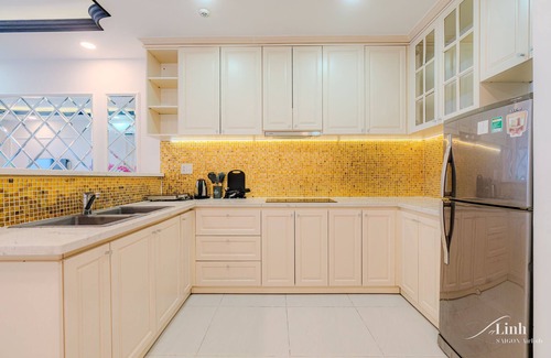 District 4 Apartamento | Vietnamese Indochine Apartment 2BRs - 5 minutes drive to the heart of Saigon