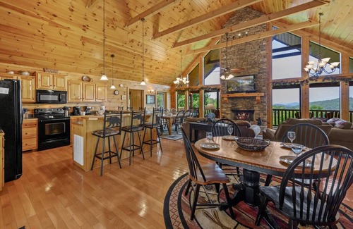 Wears Valley Cabina | View! ~5 King Suites~ Theater, Game Room~Hot Tub