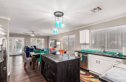Peoria Casa | Heated Pool, Great Location Location Location!