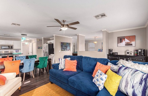 Peoria Casa | Heated Pool, Great Location Location Location!