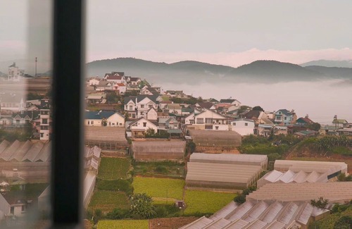 Da Lat Apartamento | View Nhà Lồng, Đồi Núi - Phong Cách Trẻ Trung