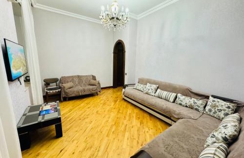 Sabayil Apartamento | View of Baku Boulevard apartment by Bea Paradise