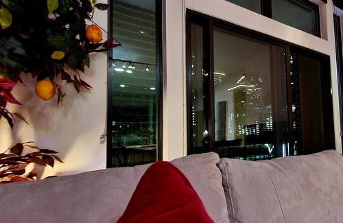 Central Business District Apartamento | View of Downtown Houston blocks from midtown, MM ballpark & Toyota Center