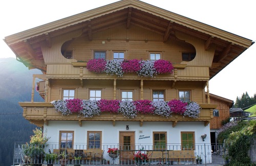 Hippach Apartamento | Vista de las montañas de Zillertal, cerca de la estación de esquí.