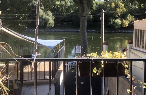 Chalonnes-sur-Loire Casa | View over the Loire. Le Futreau, gîte 8/9 pers