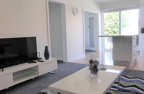 Sandy Bay Apartamento | View Street Apartment 4 - WiFi gratuito