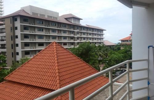 Jomtien Apartamento | View Talay resort 5C condo 115B minimum stay 29 nights