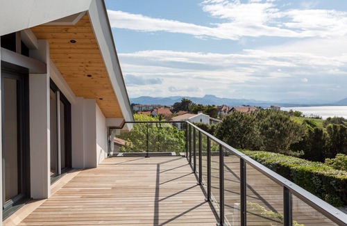 Bidart Casa | VIEWPOINT - Stunning Villa with Seaview, Heated Pool and Sauna in Bidart - BARNES