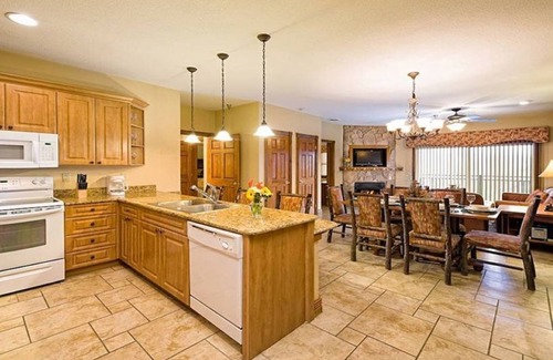 Gatlinburg Complejo | 2 BD-3 BA-Sleeps 8 Pets MOUNTAIN TOP GATLINBURG NAVIDAD !