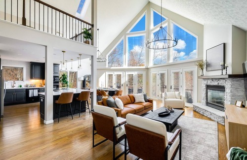 Massanutten Chalet De Esquí | Views, Fire Pit, Game Rm, Theater, Sauna, Poker