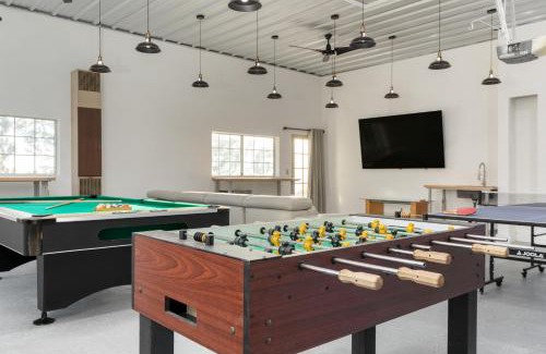 Running Springs Casa | Views Hot Tub Firepit Game Room Playground Enchanted Forest by AvantStay