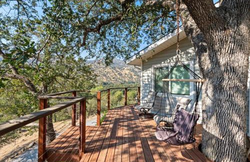 Kaweah Casa | Views, Hot Tub, Outdoor Shower, 15m from Sequoia