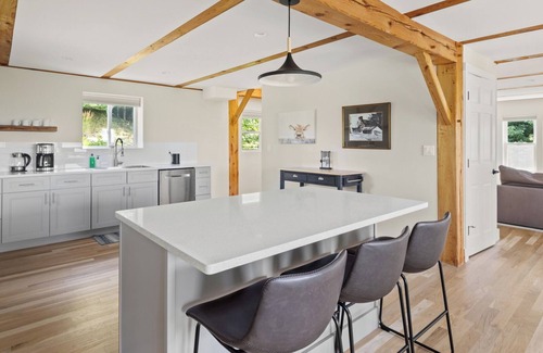 Morrisville Casa | Views of the trails, newly remodeled!