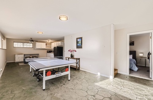 Idaho Springs Casa | Views, Rafting, Skiing, Tubing, Casinos, Zipline, Hiking, EV, Hot Tub