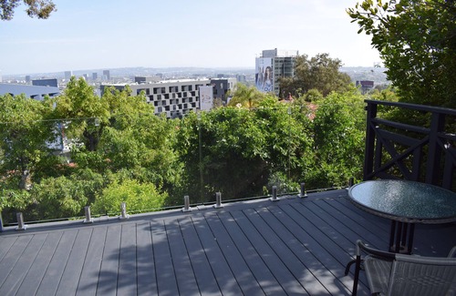 Hollywood Hills West Casa | ¡Puntos de vista! ¡Camine al Sunset Blvd y West Hollywood! 2Bd Casa En Hollywood Hills.