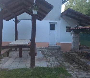 Vojvodina Casa | Vikendica Bagremov hlad Apatin