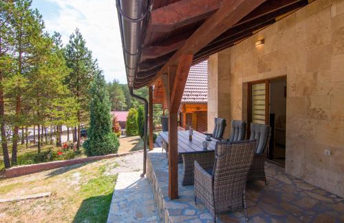 Kremna Casa | Vikendica 'CASA DE TARA' - Planina Tara