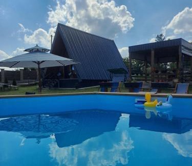 Mladenovac Casa | Vikendica na Avali