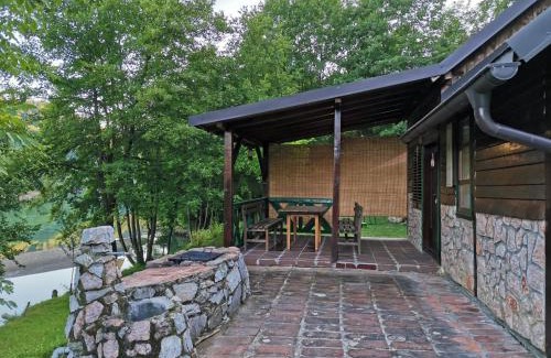 Ljubovija Casa | Vikendica na Drini DRINSKI ODMOR