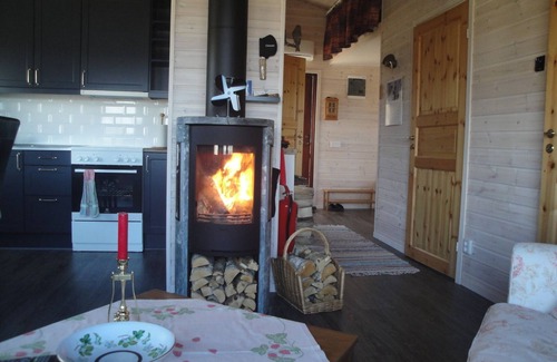 Kungsater Casa | Viking cottage with lake view and fishing possibilities