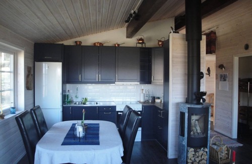 Kungsater Casa | Viking cottage with lake view and fishing possibilities
