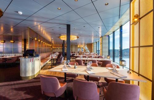 Katarina-Sofia Alquiler De Eote | Viking Line ferry Viking Glory - Mini-cruise from Stockholm
