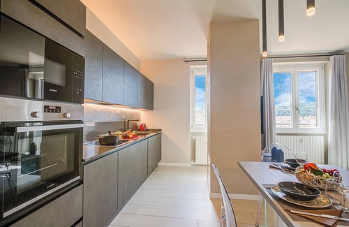 Salo Apartamento | Viktor House Salò - 100m near lake, Salò, Italy