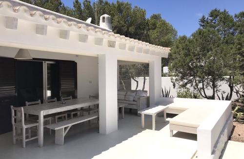 Es Pujols Casa | Villa surrounded by greenery 500 meters from the sea