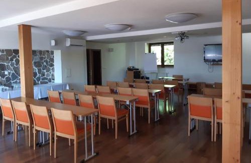 Modra Villa | Vila 3 Stromy sk