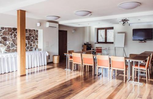 Modra Villa | Vila 3 Stromy sk