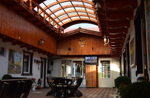 Petresti Casa | Vila Adr