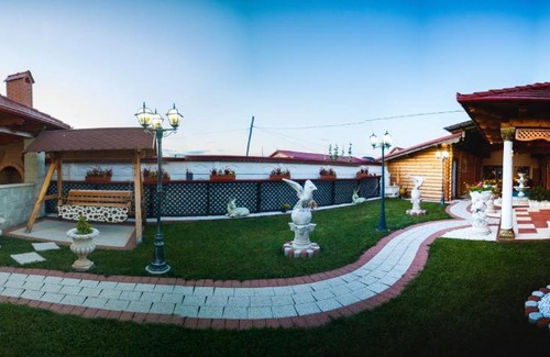 Petresti Casa | Vila Adr