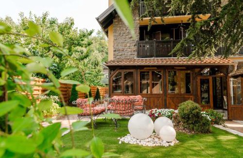 Mladenovac Villa | Vila Aleksić
