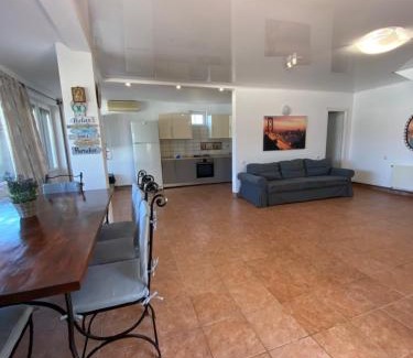 Mamaia-Sat Villa | Vila Ammos Mamaia 120 Metri De Plaja