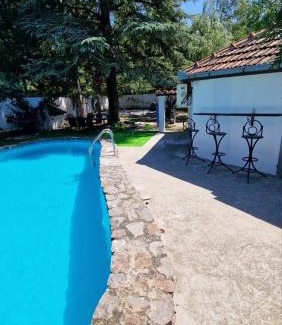 Novi Sad Villa | Vila Blue Mountain Lake