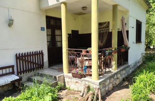 Perucac Casa | Vila Dina