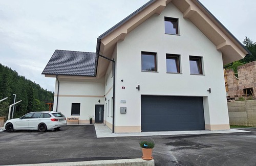 Skofja Loka Apartamento | Vila Hrastnica 2 Apartma Sivka famaly friendly only 3 km from Škofja Loka